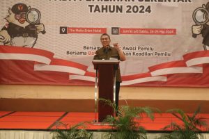 Hadiri Pelantikan dan Pembekalan Anggota Panwaslu Kecamatan, Pj. Bupati Himbau Agar Bekerja Profesional