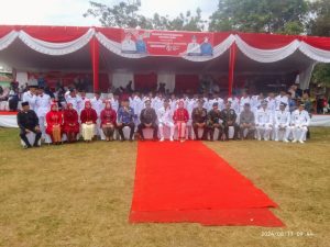 Camat Lembak Pimpin Upacara HUT RI Ke-79 Tingkat Kecamatan