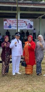 Upacara bendera HUT RI ke 79 di lapangan bola desa gunung raja kec lubai Kabupaten Muara enim