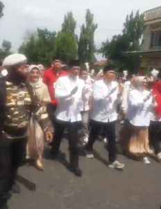 Ribuan Massa Turun Kawal Paslon H.Andriansyah Fikri,SH – Syamdakir Amrullah,ST (Ber_FiKir )Menuju KPU Kota Prabumulih