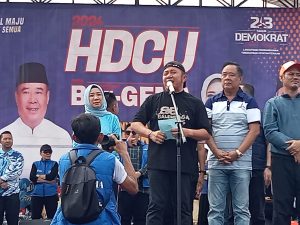 Ribuan Masyarakat Prabumulih Hadiri Jalan Santai dan Senam Bersama Balon Gubernur HDCU dan Bakal Calon Walikota dan Wawako Prabumulih Periode 2024-2029