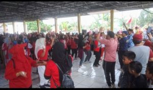 BerFiKir Senam Bersama Masyarakat Kel. Sindur