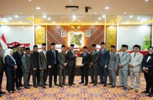 H.Elman ST,Hadiri Rapat Paripurna Ke- VII Masa Persidangan Ke- 1 DPRD kota Prabumulih