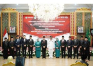 H. Elman, ST, MM Hadiri Acara Sumpah Jabatan Walikota Baru