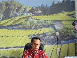 Taufiq Azrullah Camat Lubai Ulu Tutup Program PBL Mahasiswa FKM Universitas Sriwijaya”: