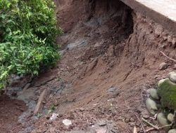 Tim Pemkab Muba Lakukan Kaji Cepat Longsor di Rantau Panjang