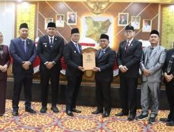 H.Deni Victoria, S.H., M.Si Pimpin Rapat Paripurna DPRD Kota Prabumulih Ke-XXII