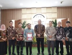 Ketua DPRD H.Deni Victoria, S.H., M.Si. Hadiri Rapat Penyerahan Laporan Hasil Pemeriksaan Laporan Keuangan Pemerintah Kota Prabumulih TA 2025
