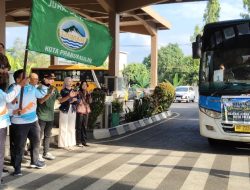 H. Arlan, Wali Kota Prabumulih Bersama Unsur Forkopimda Lepas Rombongan Wisata Budaya IJUMA ke Kota Pagar Alam