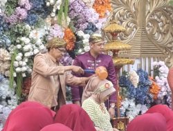 Vira dan Fauzan Gelar Acara Nujuh Bulanan di Oma Venue Prabumulih