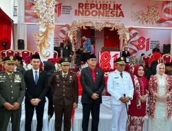 Ir. H. Dipe Anom Hadiri Upacara Penurunan Bendera HUT RI ke-81 di Rumah Dinas Wali Kota Prabumulih